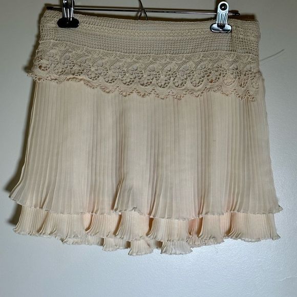 SOHO Women's Skirt Mini Y2K style boho look size 3 pleated lace 2000s bohemian - Picture 2 of 12